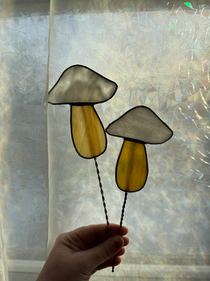 Mushroom Garden Stake